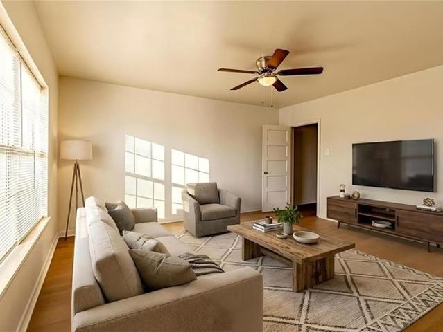 House for sale in Navarro, Texas