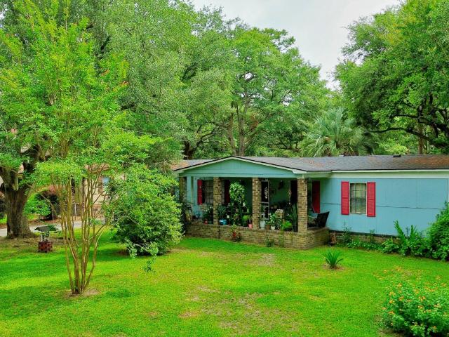 House for sale in Moncks Corner, South Carolina