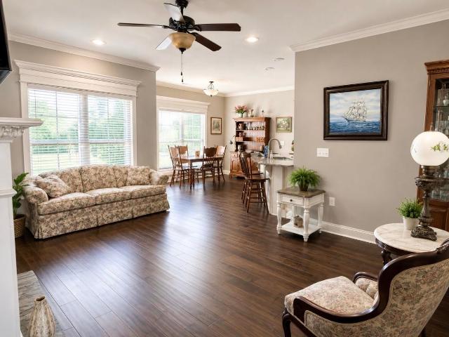 House for sale in Richmond Hills, Tuscumbia