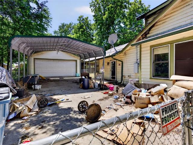 House for sale in Henderson, Texas