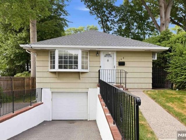 House for sale in Dumont, New Jersey