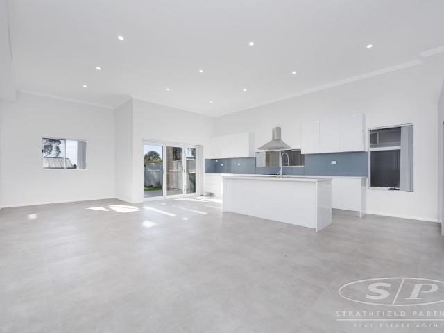 House for rent in Lurnea, Sydney
