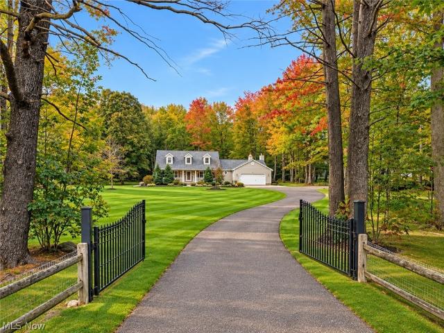House for sale in Chagrin Falls, Geauga County