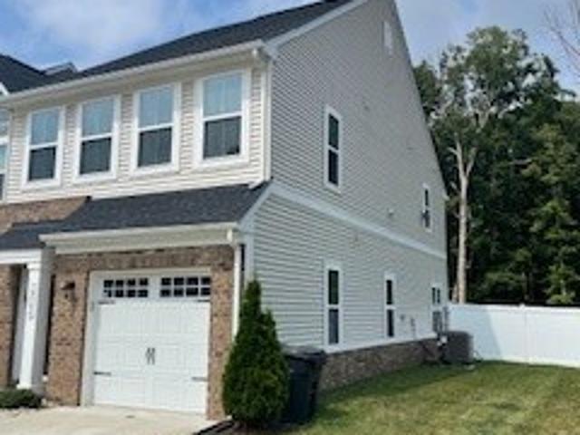 Townhouse for sale in Chesterfield
