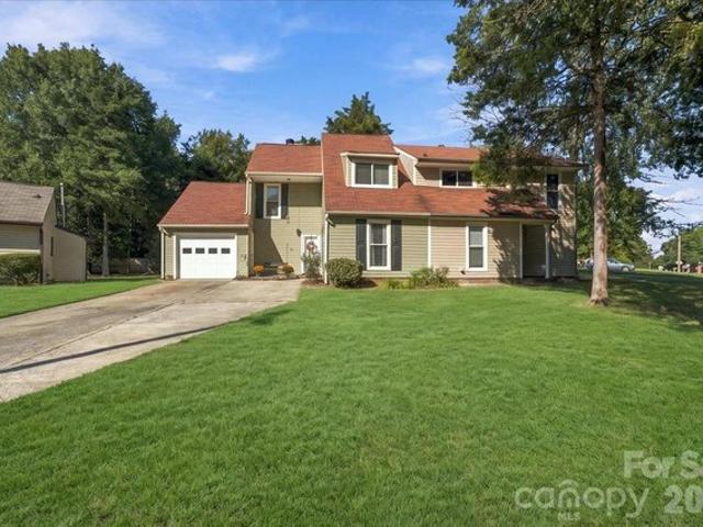 Townhouse for sale in Pineville, Mecklenburg County