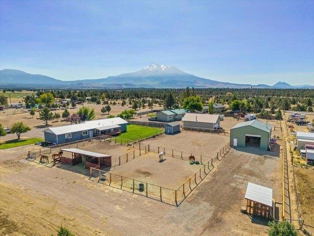 House for sale in Montague, California