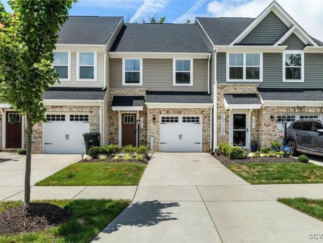 Townhouse for sale in Chesterfield
