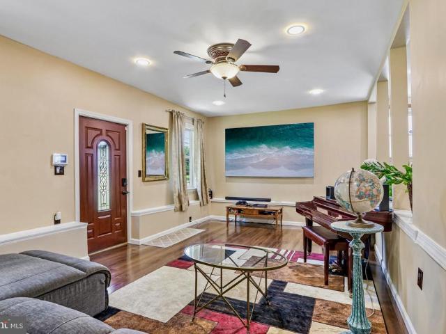 House for sale in Village of Glen Oaks, Gloucester Township