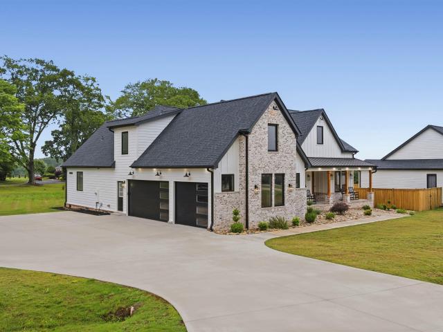 House for sale in Inman, South Carolina