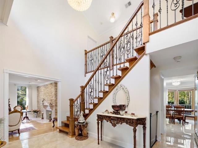 House for sale in Franklin Lakes, New Jersey