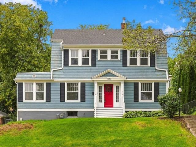 House for sale in Langworthy Historic District, Dubuque