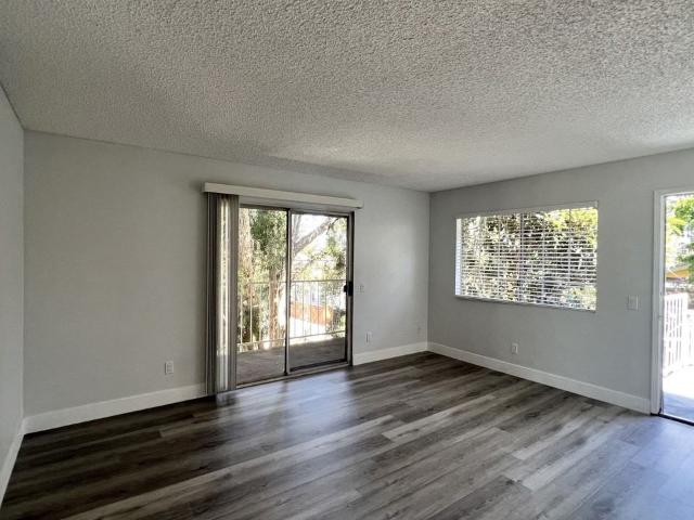 Apartment for rent in Long Beach, California