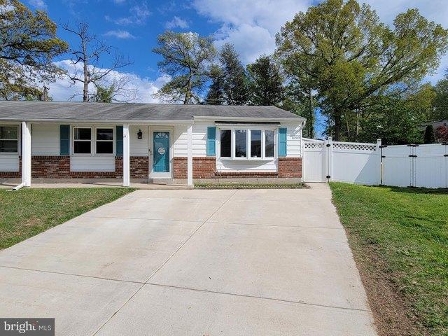 Townhouse for sale in Pasadena, Maryland