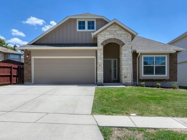 House for sale in Live Oak, Texas