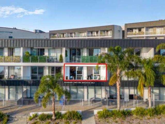 Apartment for sale in Whangaparaoa
