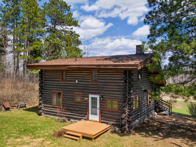 House for sale in Hubbard, Minnesota