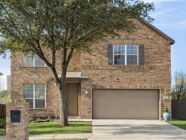 House for sale in Live Oak, Texas