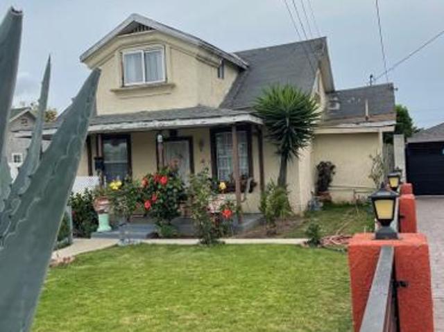 House for sale in Inglewood, California