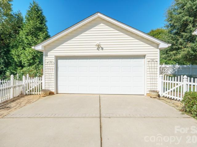 House for sale in Heritage Green, Cornelius