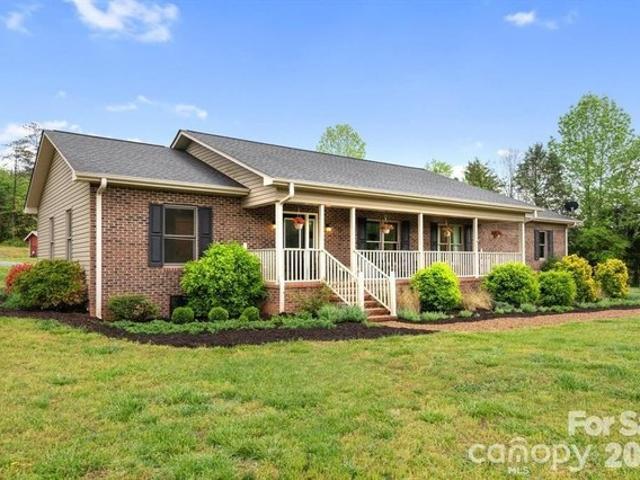 House for sale in Columbus, North Carolina