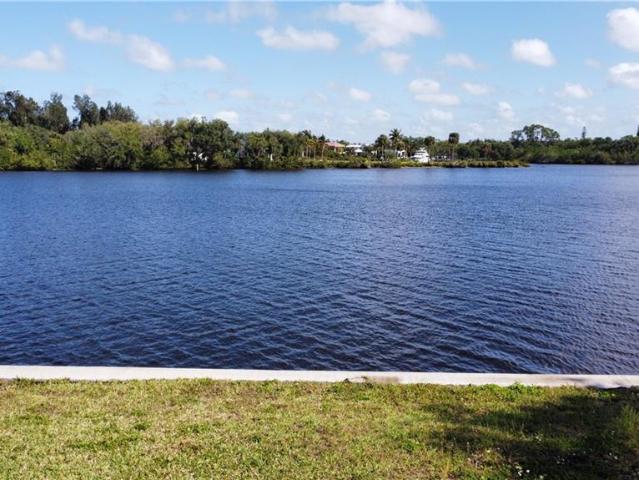 Land for sale in Olga, Florida