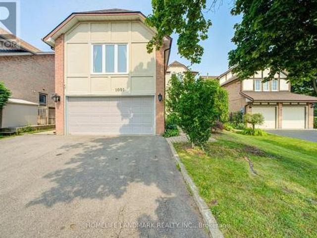 House for sale in Oakville, Ontario