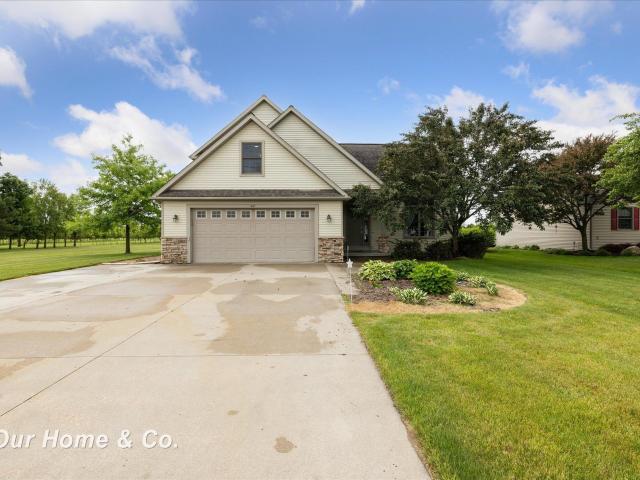 House for sale in Essexville