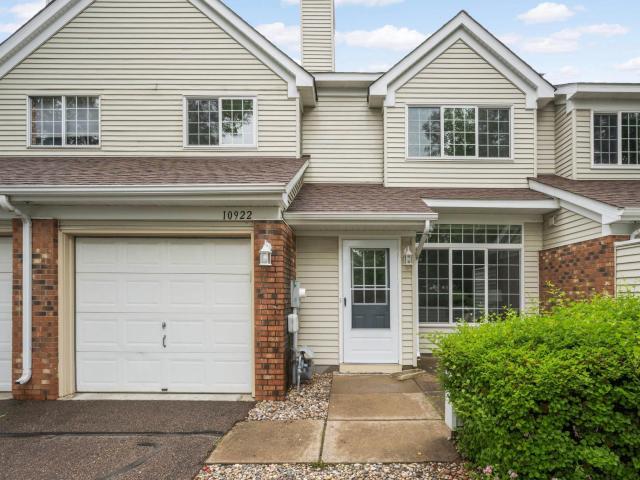 Townhouse for sale in Bloomington Of Minnesota