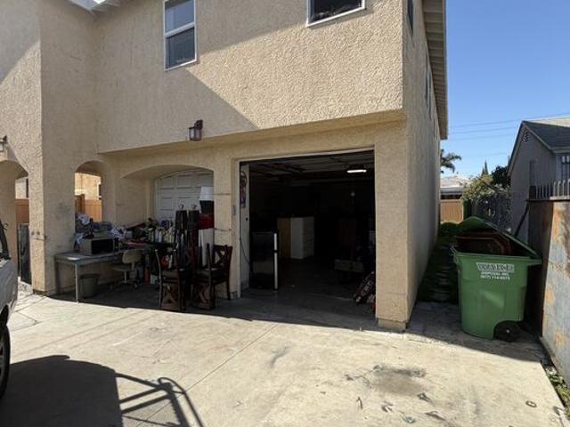 House for sale in Inglewood, California