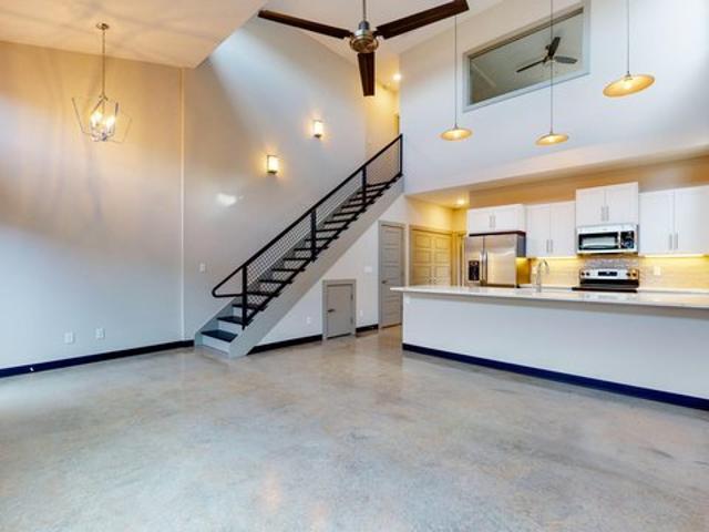 Townhouse for sale in Jeffersontown, Jefferson County