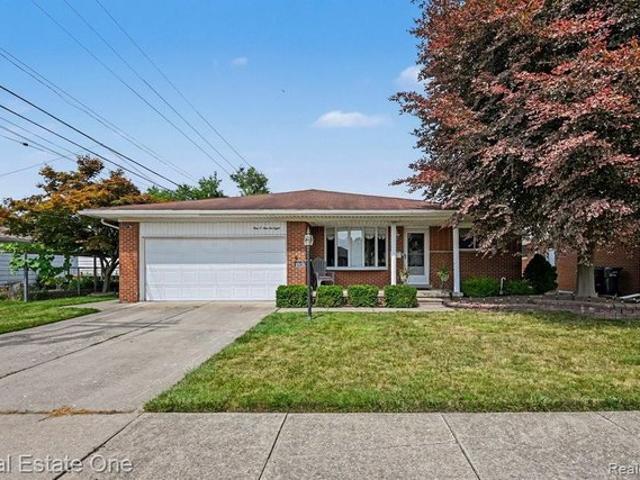 House for sale in Allen Park, Michigan