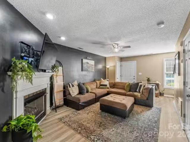 Condo for sale in Hickory