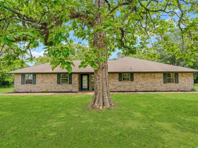 House for sale in Wood, Texas