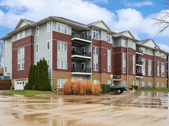 Condo for sale in Riverside, Iowa