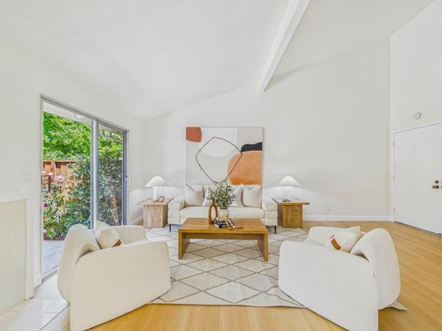 Townhouse for sale in Cupertino, California