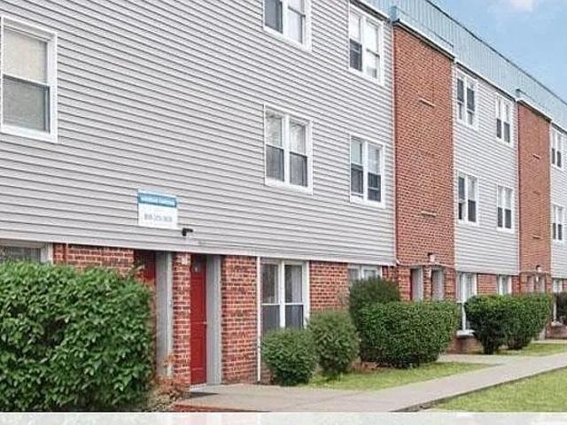 House for sale in Crane Square, Elizabeth