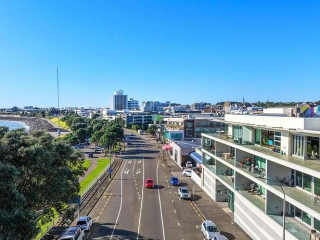 Apartment for sale in Hillsborough, Taranaki