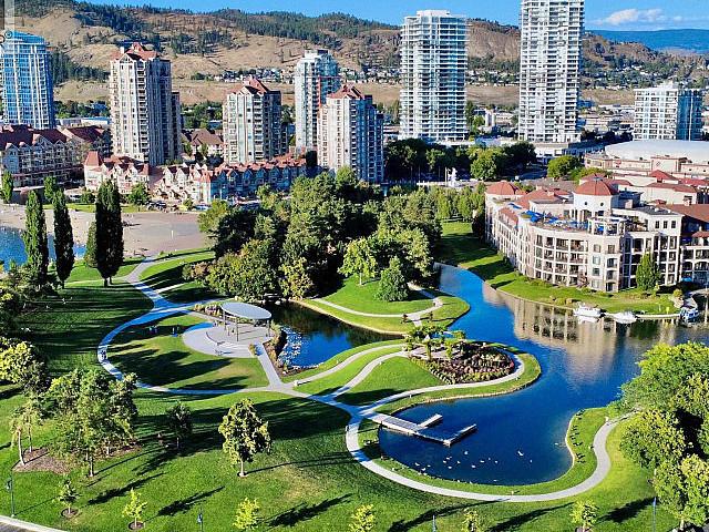 Condo for sale in Winfield, British Columbia
