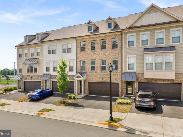 Townhouse for sale in Virginia