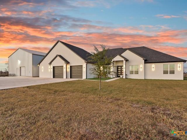 House for sale in Rogers, Texas