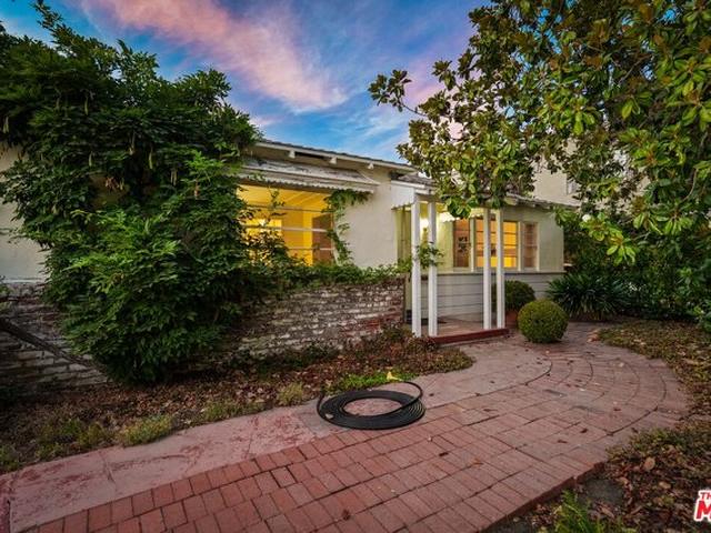 House for sale in Canoga Park, California