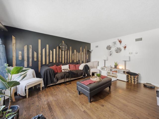 House for sale in Worth, Illinois