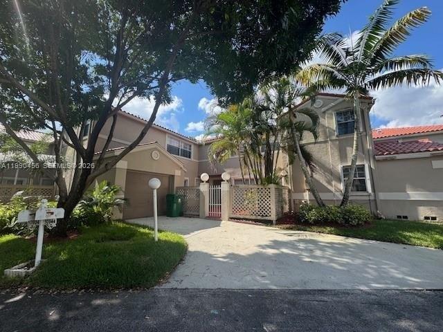 Townhouse for sale in Cooper City, Florida