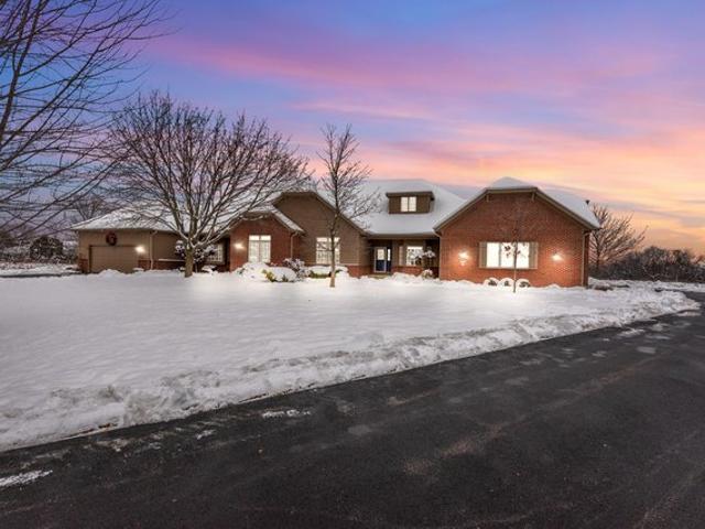 Condo for sale in Mequon, Wisconsin