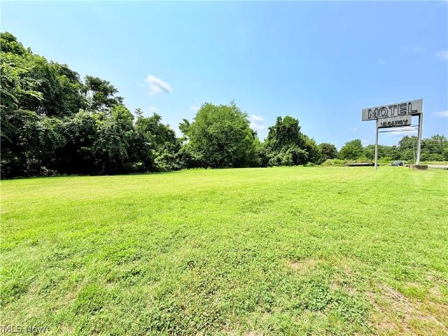 House for sale in Belpre, Ohio