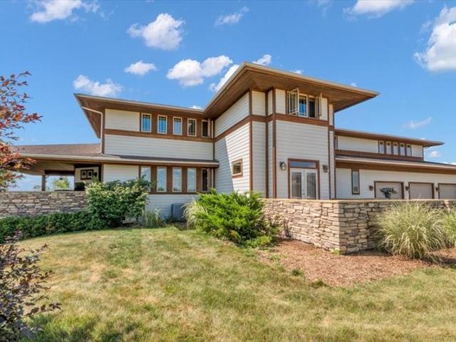 House for sale in Bristol, Illinois