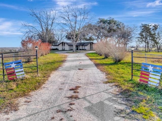 House for sale in Schulenburg, Texas