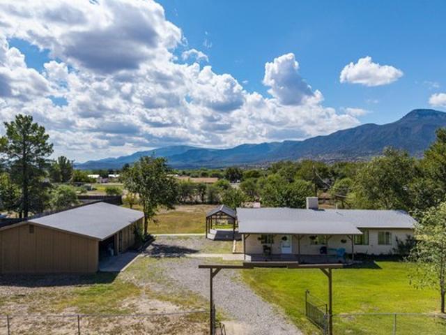 House for sale in Paradise Acres, Camp Verde