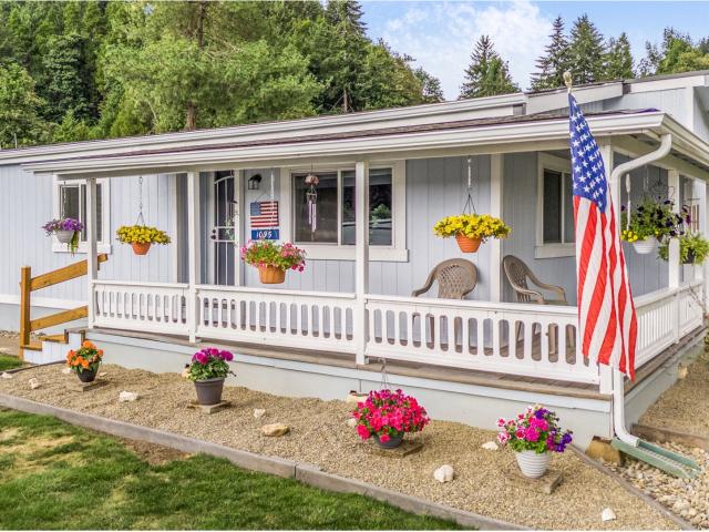 House for sale in Oregonia
