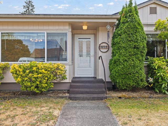 House for sale in Oregonia